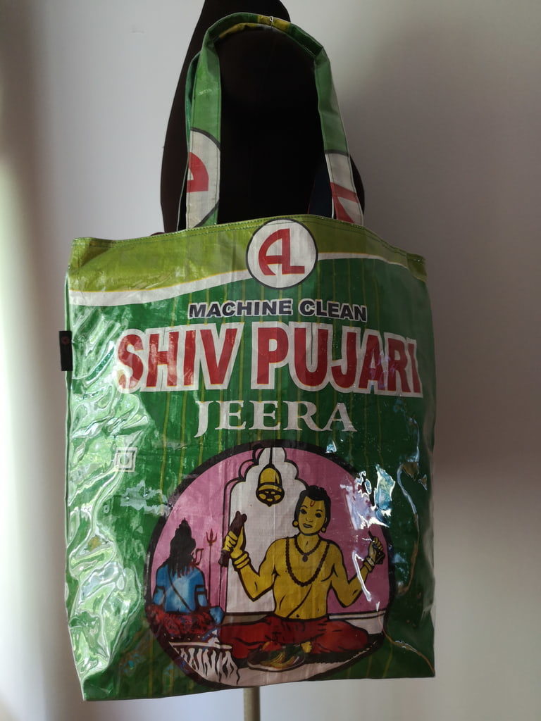 Shakti Milan olkalaukku