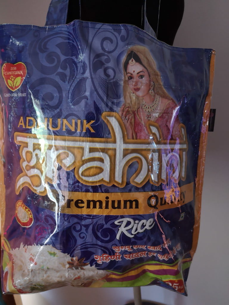 Shakti Milan olkalaukku